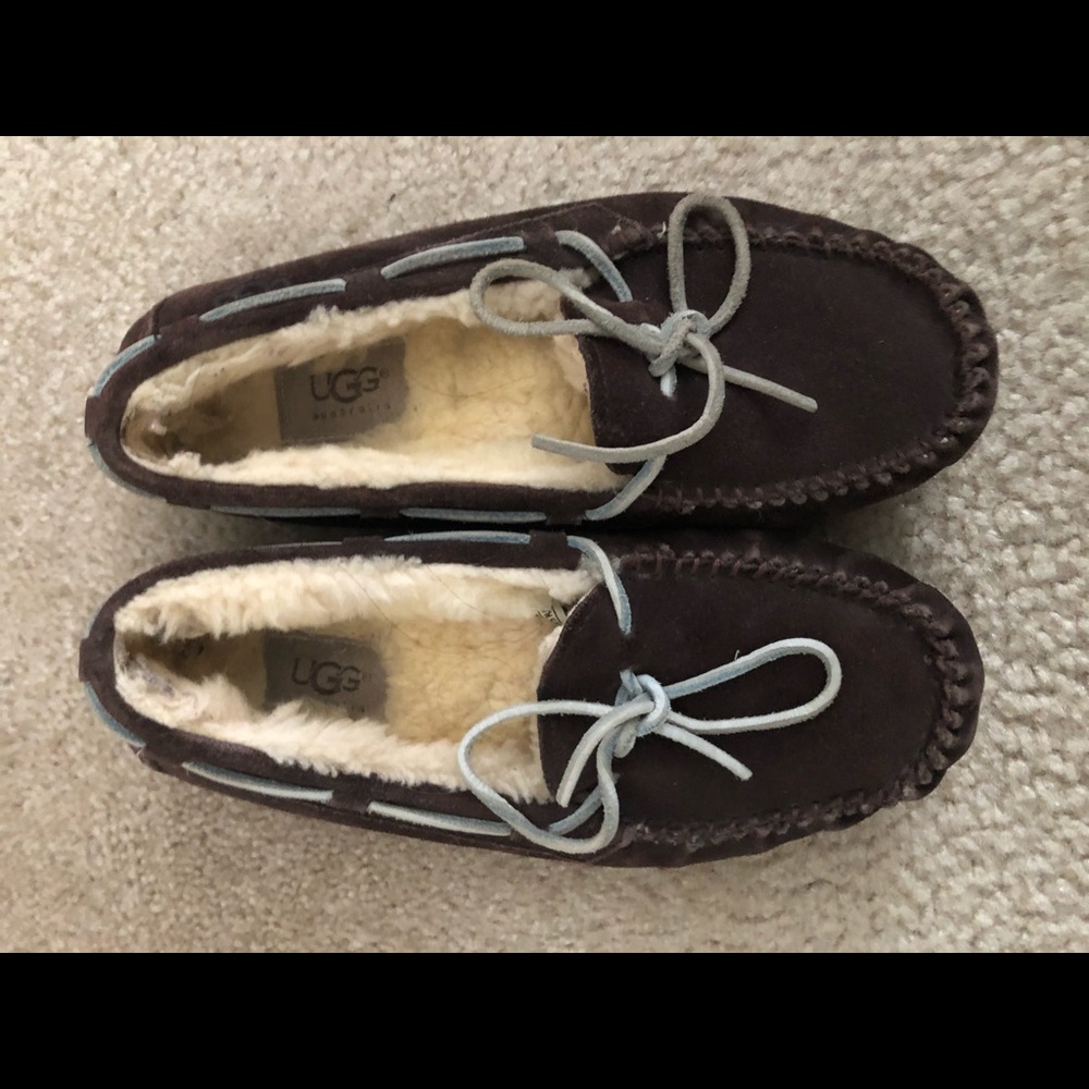 UGG Women’s Dakota Moccasin Slipper